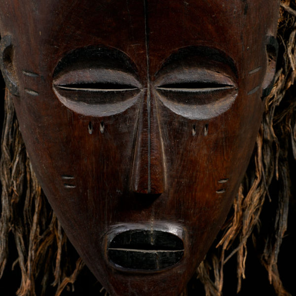 chokwe lwena mask