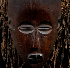 chokwe lwena mask